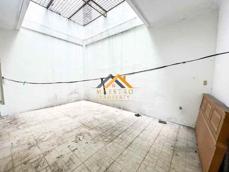 disewakan rumah komplek cemara hijau jalan