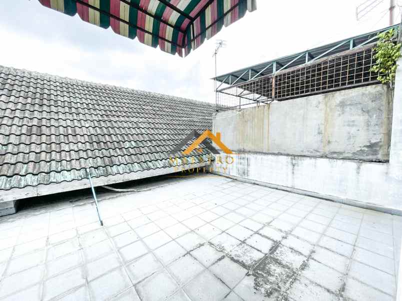 disewakan rumah komplek cemara hijau jalan