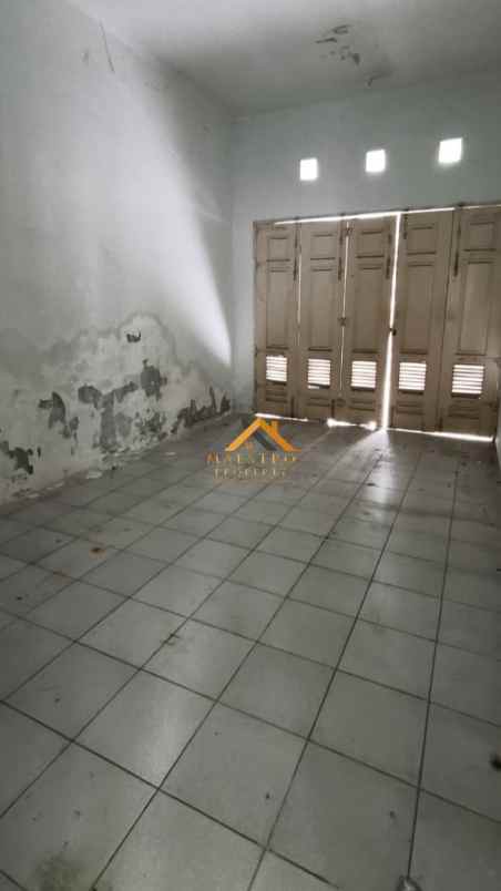 disewakan rumah komplek cemara hijau jalan