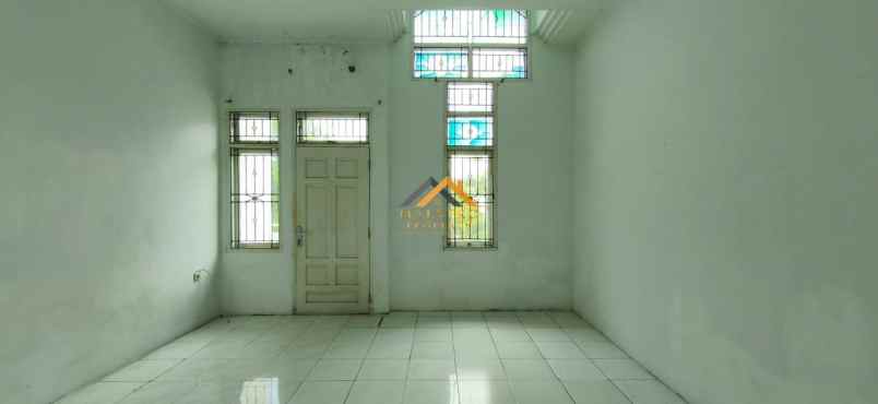 disewakan rumah komplek cemara hijau jalan