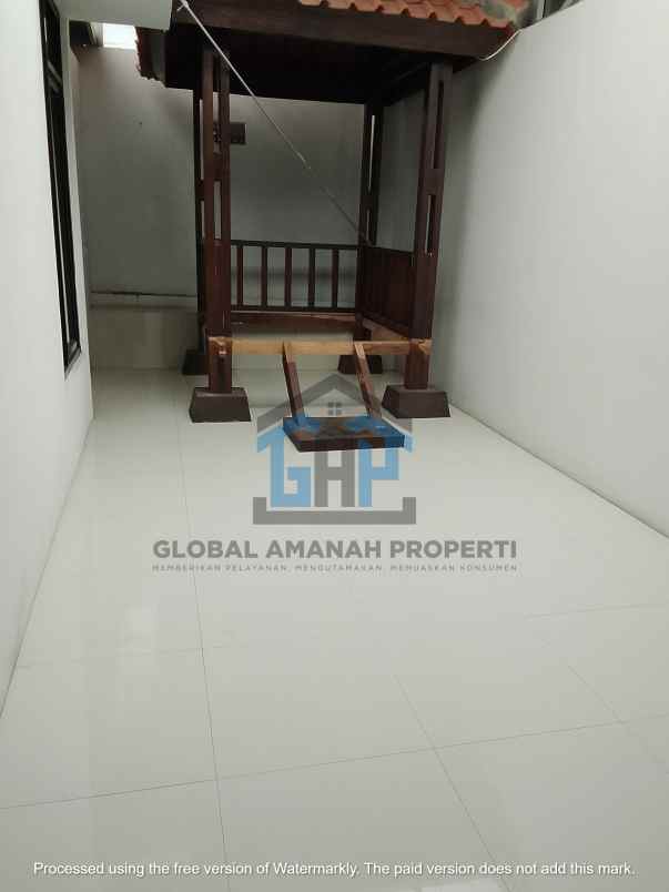 disewakan rumah komplek cipageran