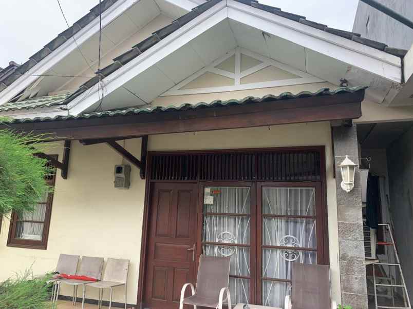 disewakan rumah komplek taman duren sawit