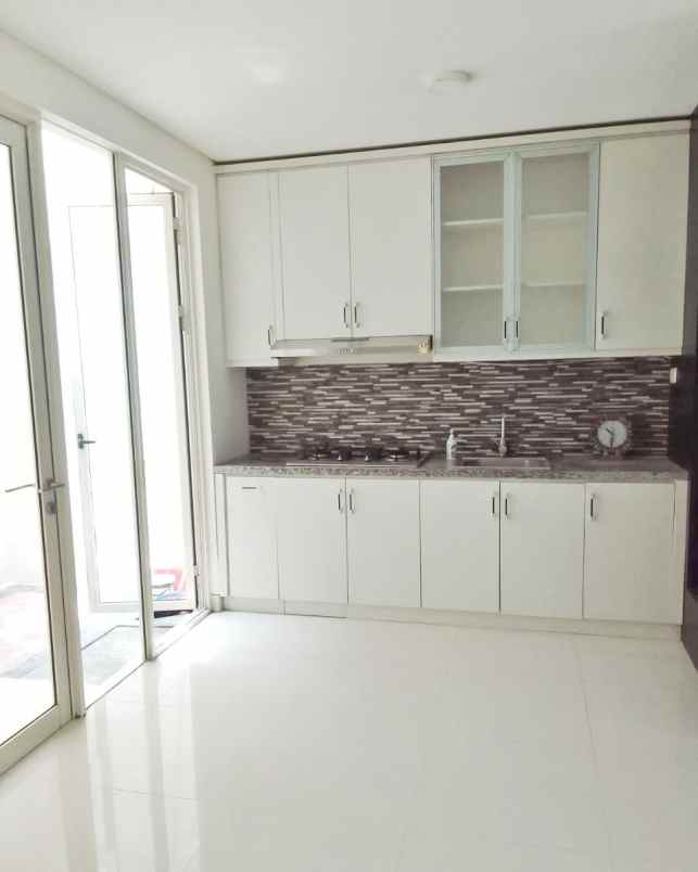 disewakan rumah mulyorejo