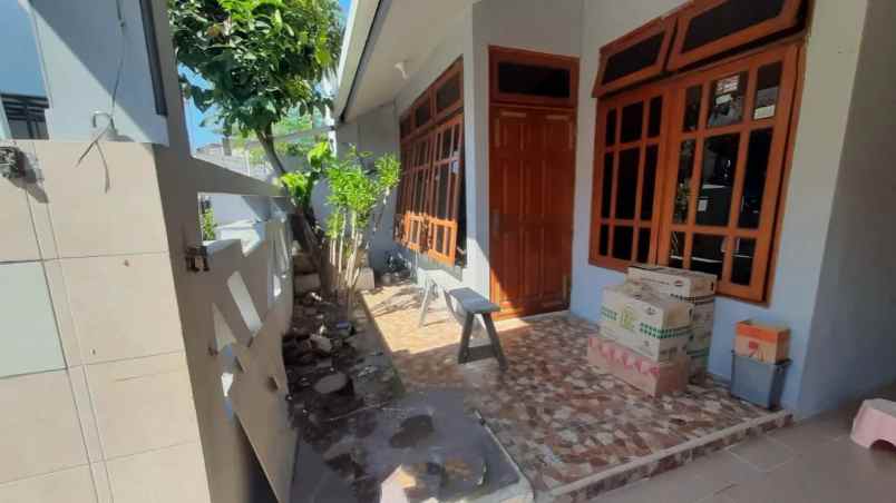 disewakan rumah mulyosari