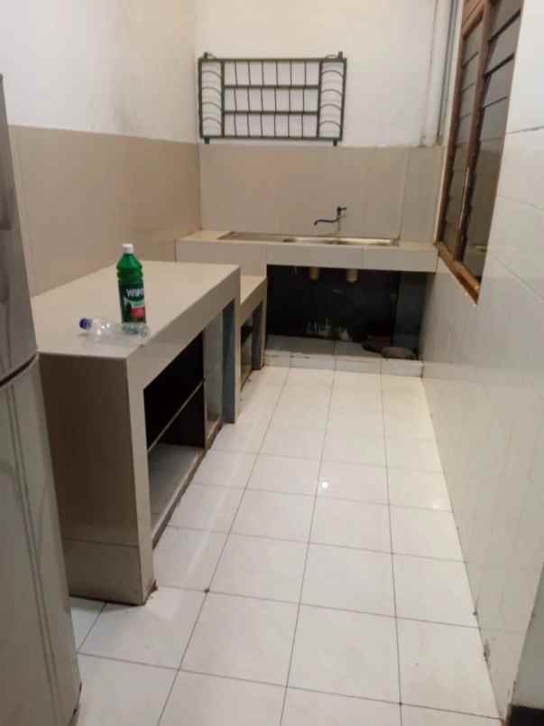 disewakan rumah mulyosari