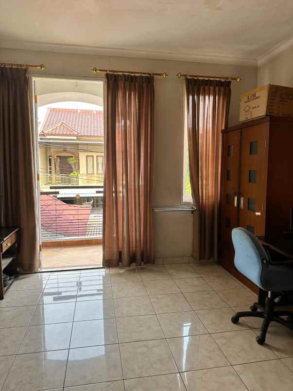 disewakan rumah taman puspa harapan indah