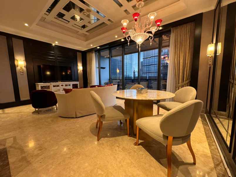 district 8 senopati apartemen 3br mewah full furnished