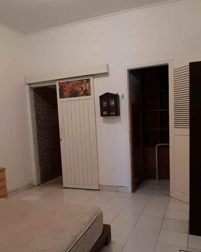 for sale rumah 2 lantai di citra grand semi furnish