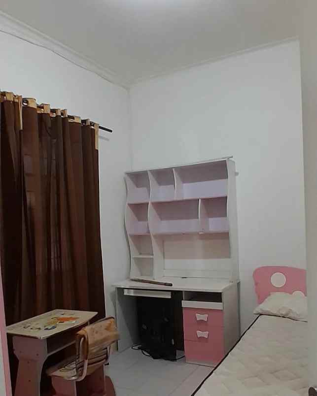 for sale rumah 2 lantai di citra grand semi furnish