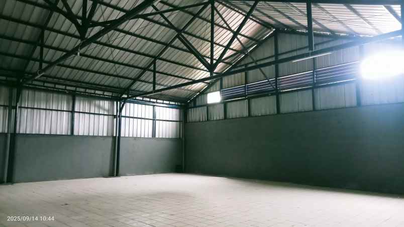 gidang 600 m2 kota bekasi
