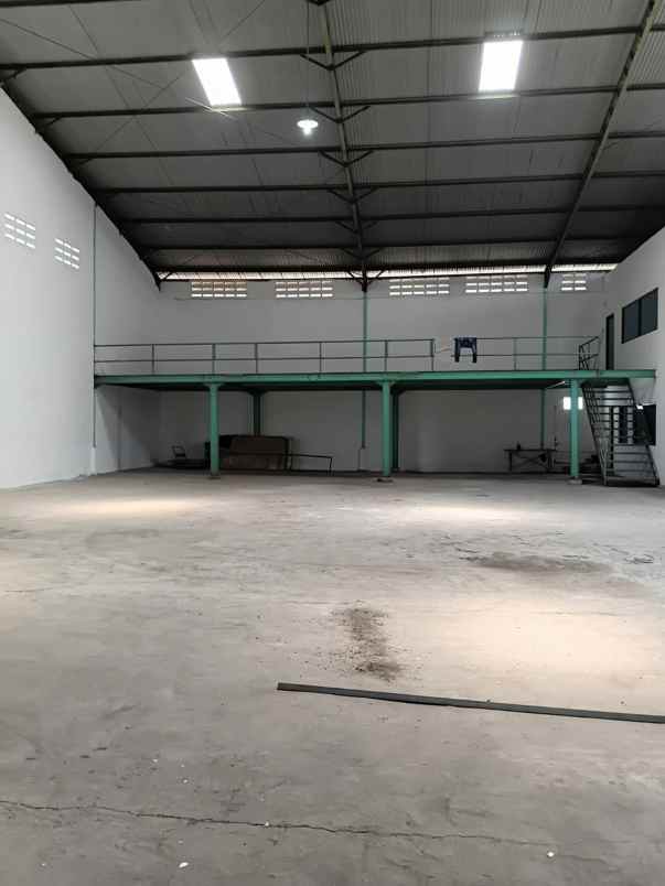 gudang margomulyo angtropolis strategis