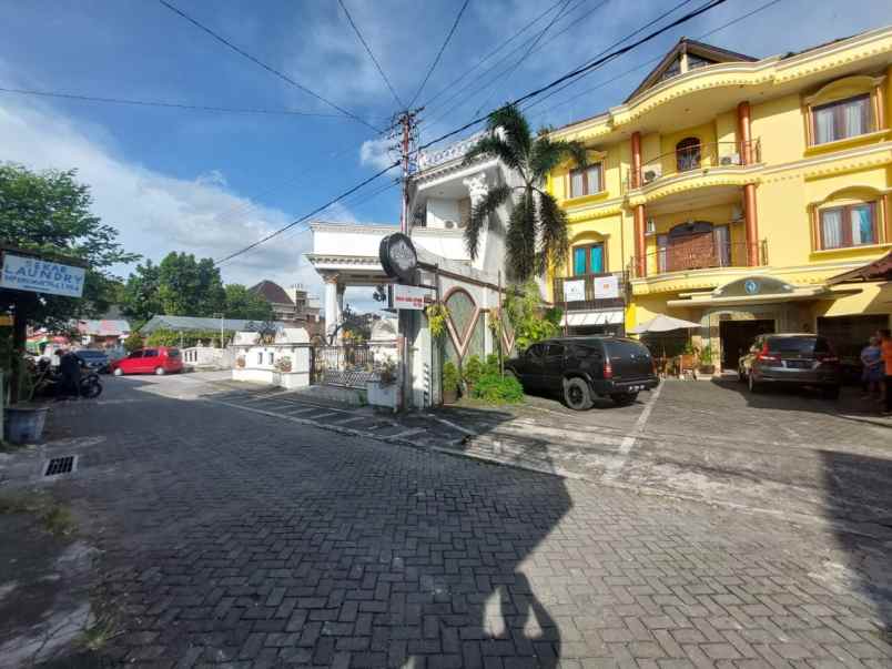 guest house dijual di jogja dekat amplaz