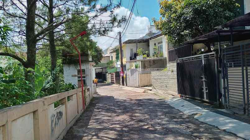 jual cepat rumah dalam komplek di sariwangi bandung