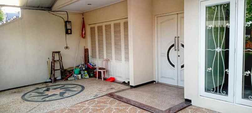 jual rumah 2 lantai dukuh kupang timur surabaya