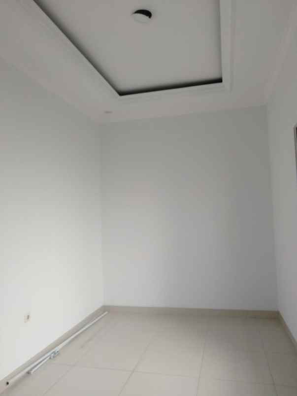 jual rumah siap huni kota wisata cibubur