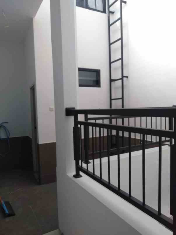 jual rumah siap huni kota wisata cibubur