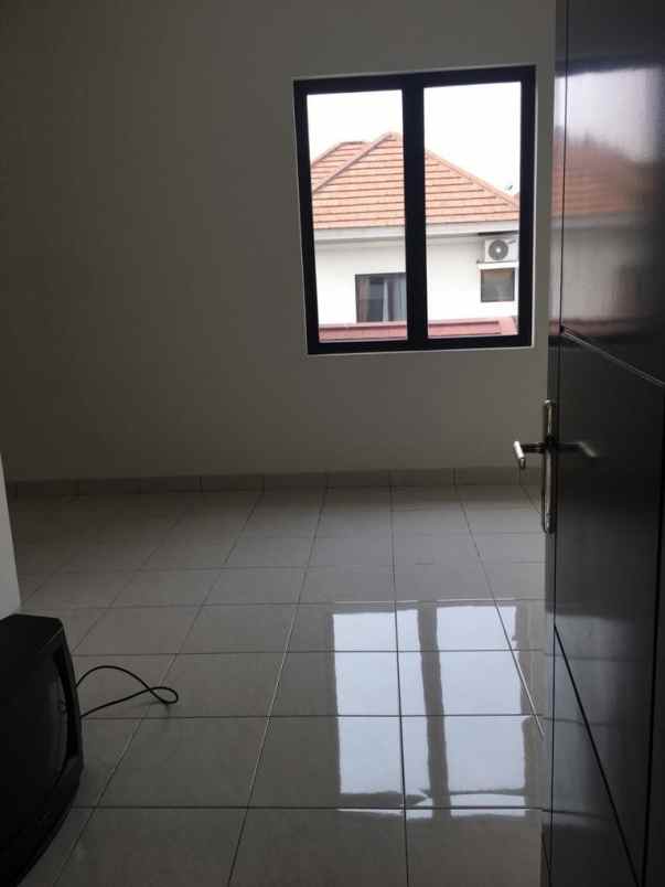 jual rumah siap huni legenda wisata cibubur