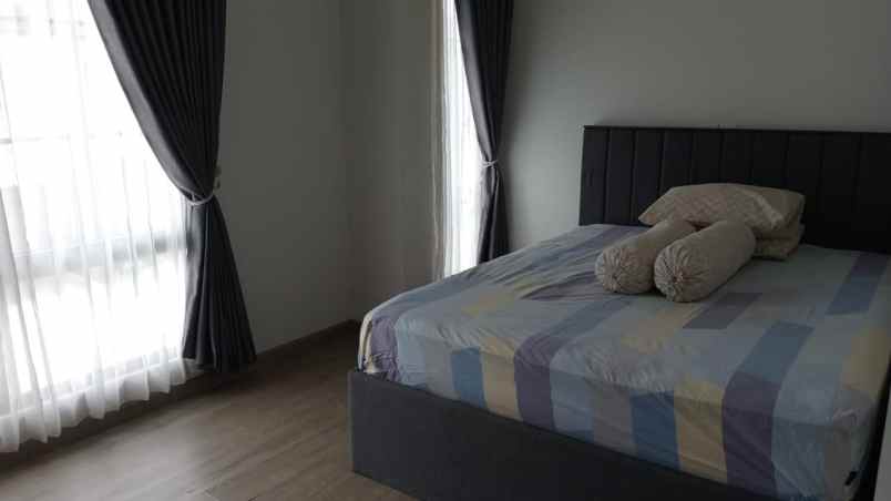 jual rumah siap pakai di mansion nine surabaya barat