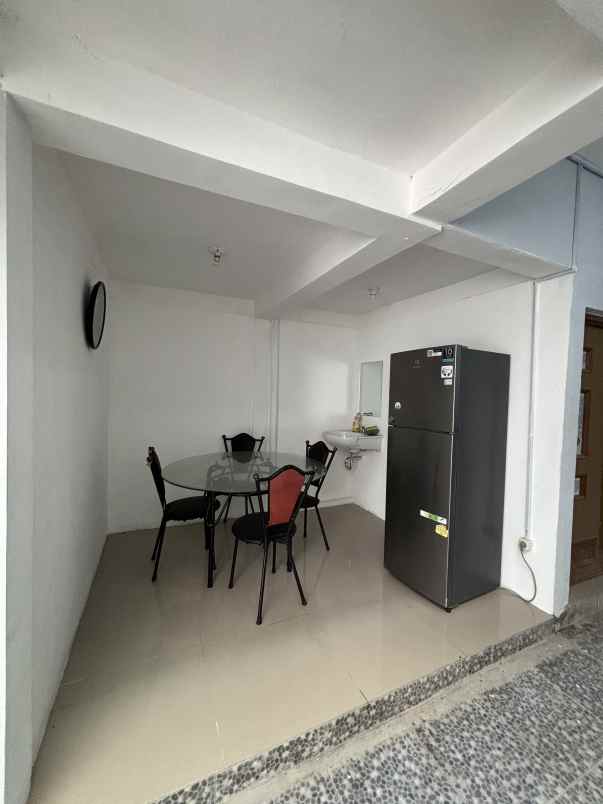 kos bulanan eksklusif di indrapura surabaya