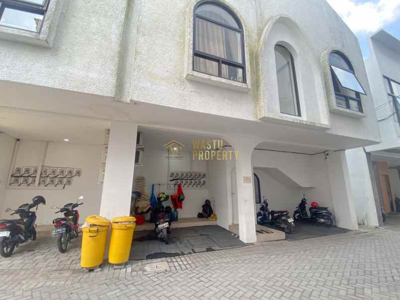 kost premium strategis full furnished di dekat ske