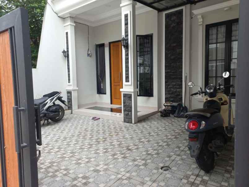 over rumah 65juta di kavling iip cilodong