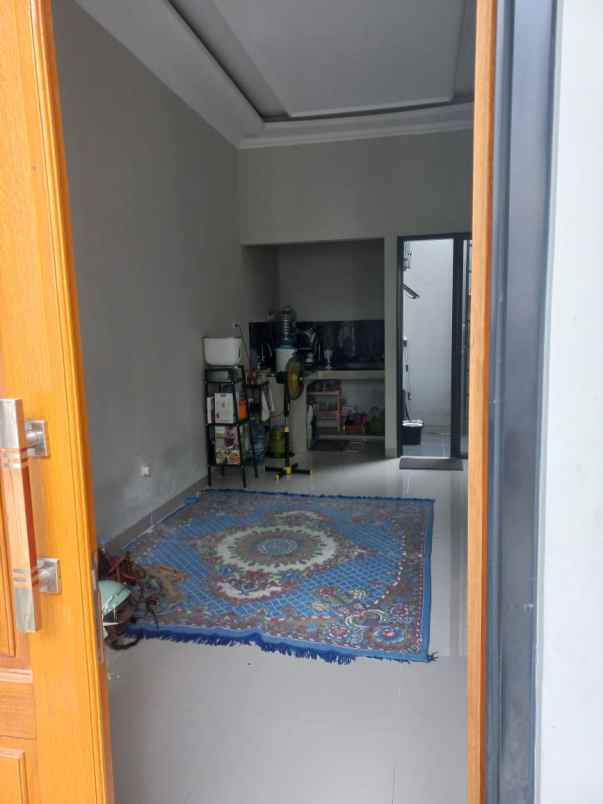 over rumah 65juta di kavling iip cilodong