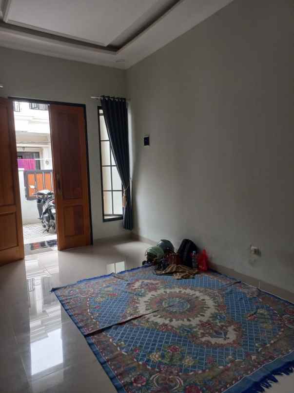 over rumah 65juta di kavling iip cilodong