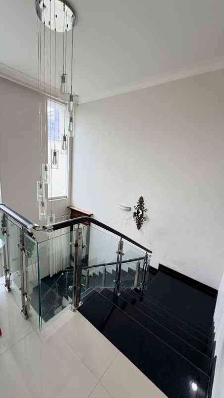 pakuwon city elegant dekat fasum