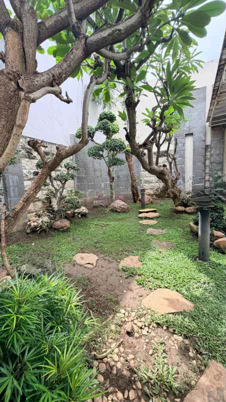 pakuwon city elegant dekat fasum