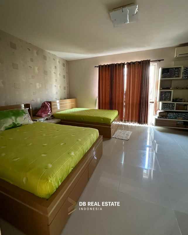 royal residence elegant siap huni