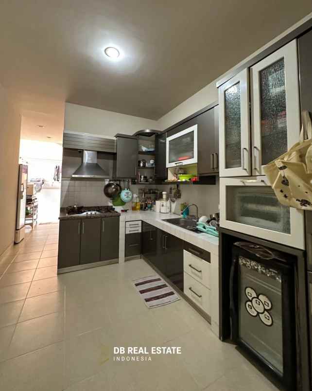 royal residence elegant siap huni