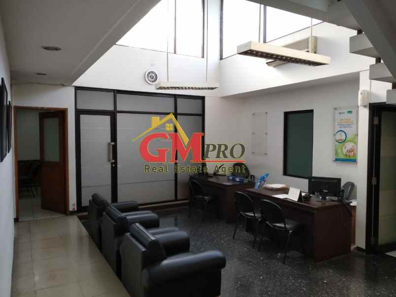 ruko gudang kantor sukajadi