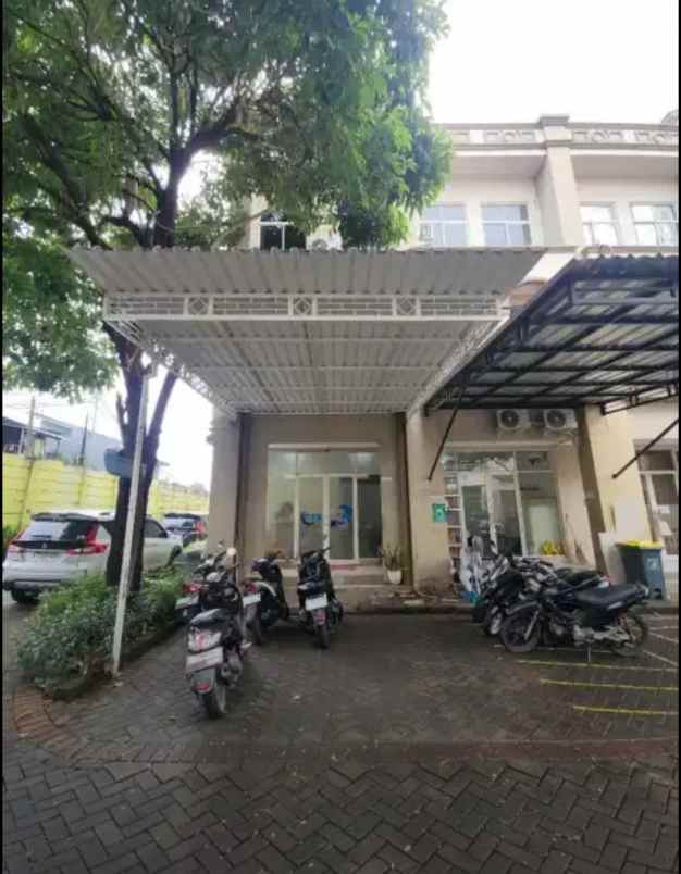 ruko strategis bekasi selatan shm jalan 2 mobil 1 75m