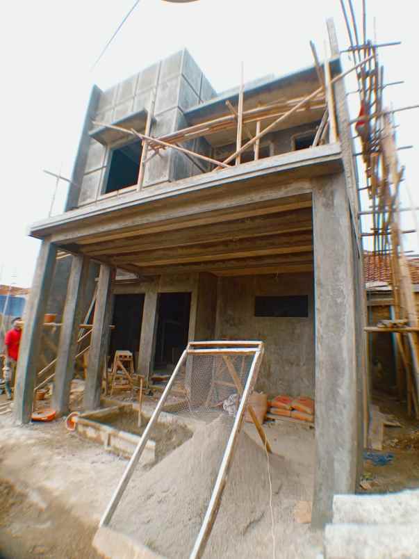 rumah 2 lantai 500 jutaan kota bogor dekat bnr bogor