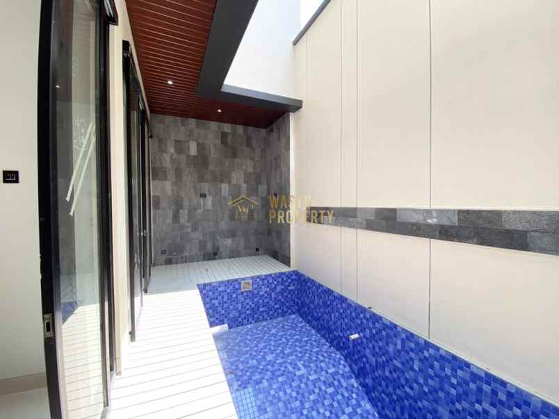 rumah 2 lantai bonus kolam renang hanya 7 menit ke ugm