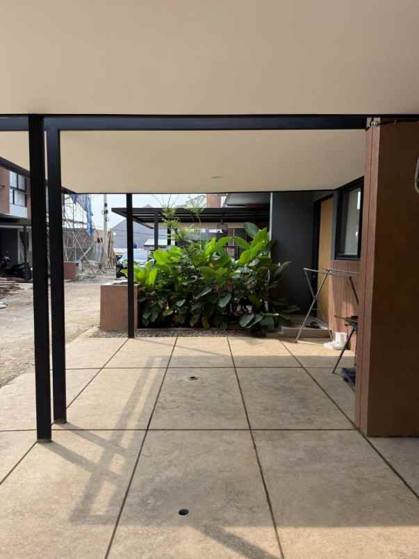 rumah 2 lantai harga 1 lantai