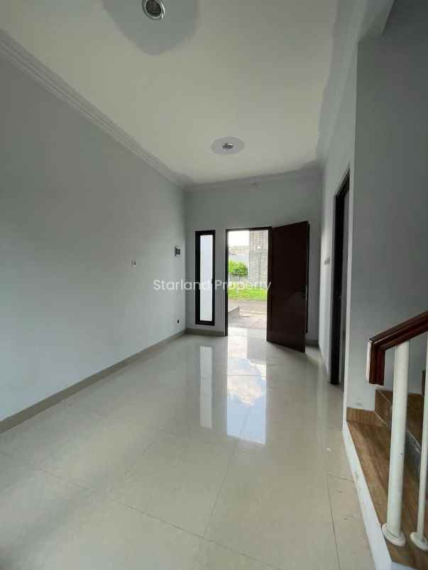 rumah 2 lantai konsep scandinavian di ciputat bintaro