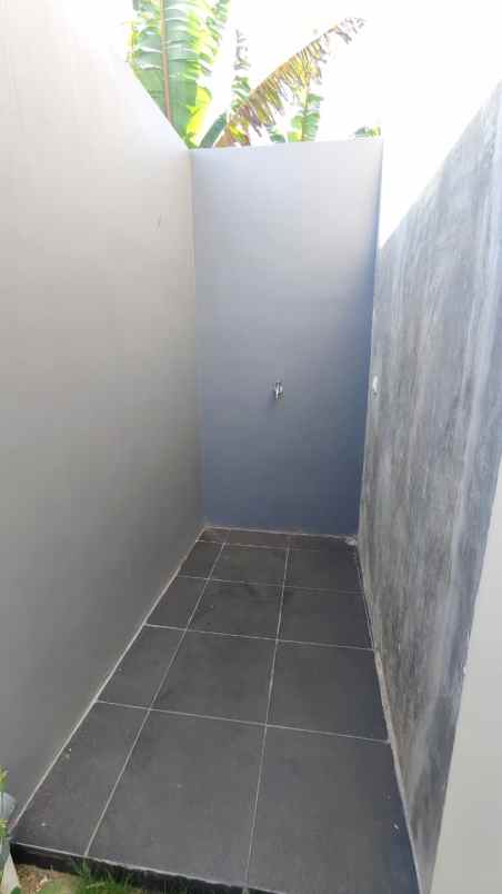 rumah 2 lantai lokasi di kota malang