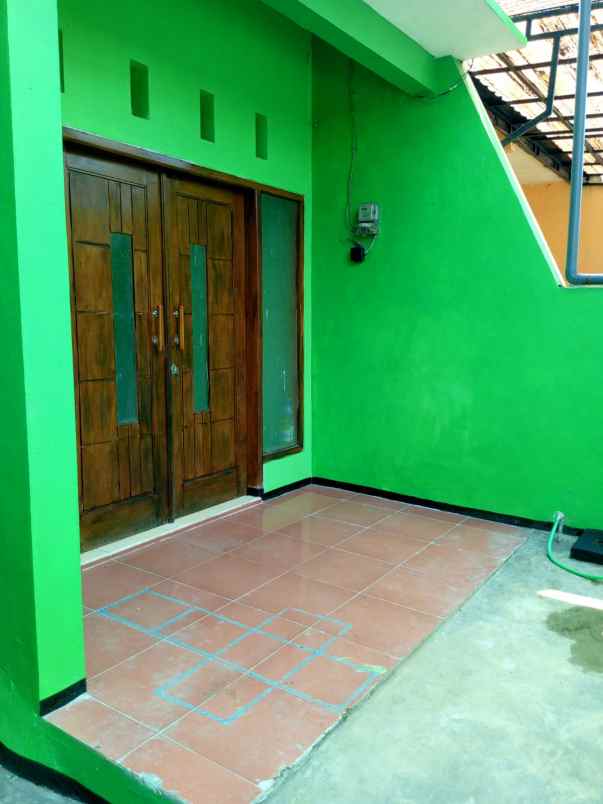 rumah 2 lantai lokasi perumahan mondoroko malang