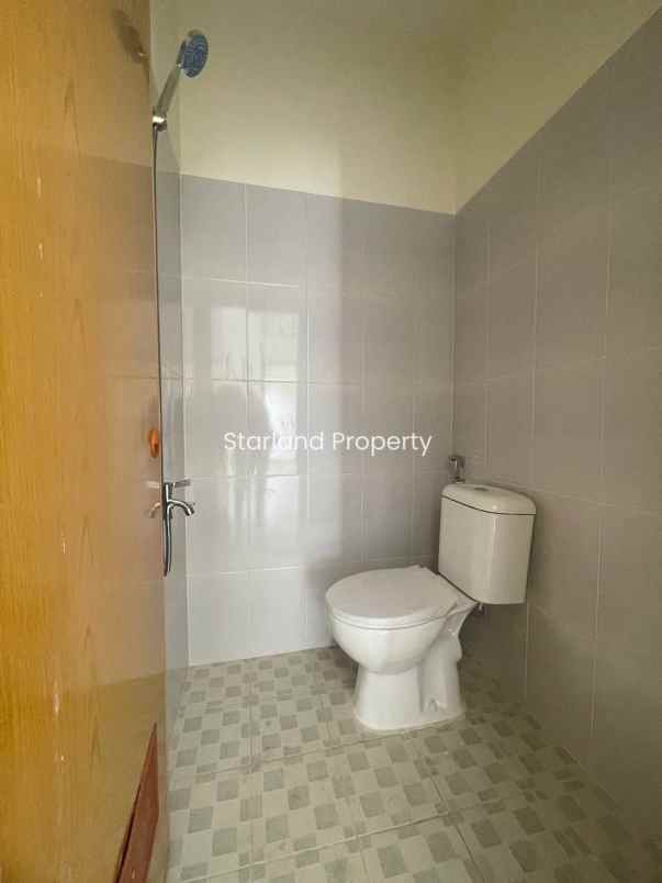 rumah 2 lantai modern minimalis di area bintaro