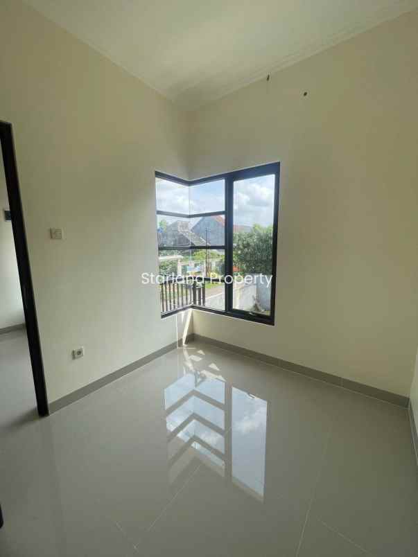 rumah 2 lantai modern minimalis di area bintaro