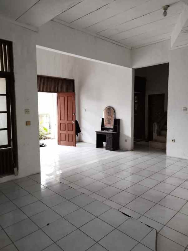rumah 2 lantai siap huni lt 130m