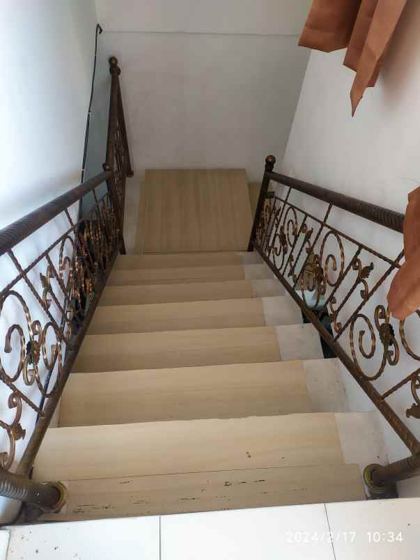 rumah 3 lantai lokasi perumahan grand pkj rancamanyar