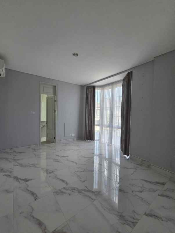 rumah aruba villa pakuwon city minimalis siap huni