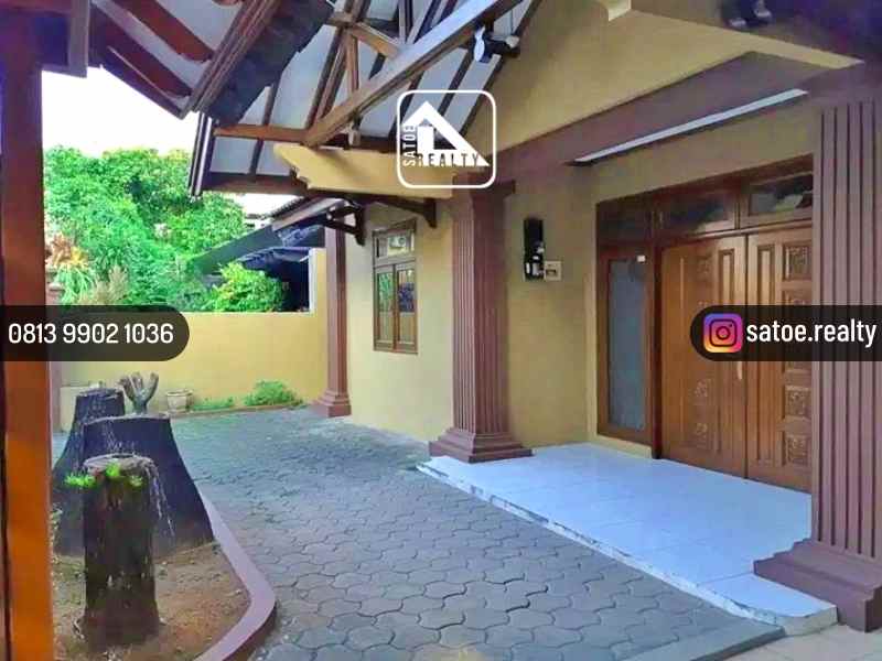 rumah asri terawat di area jl proklamasi menteng