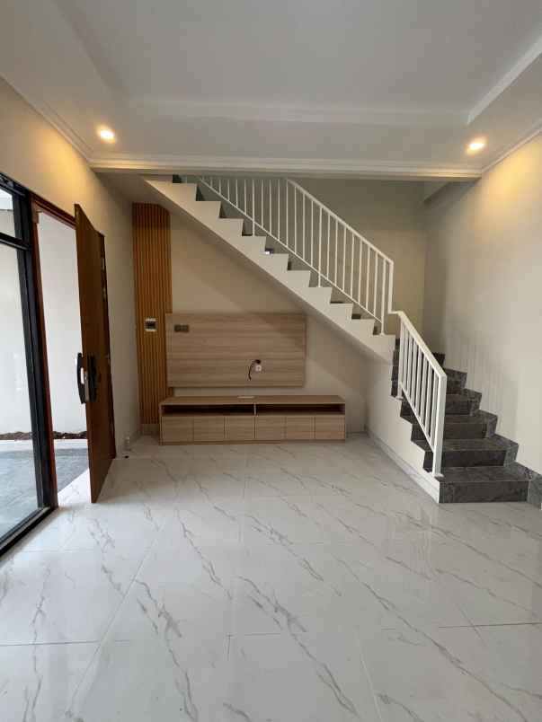 rumah baru 2 unit di sumur batu kemayoran jakpus