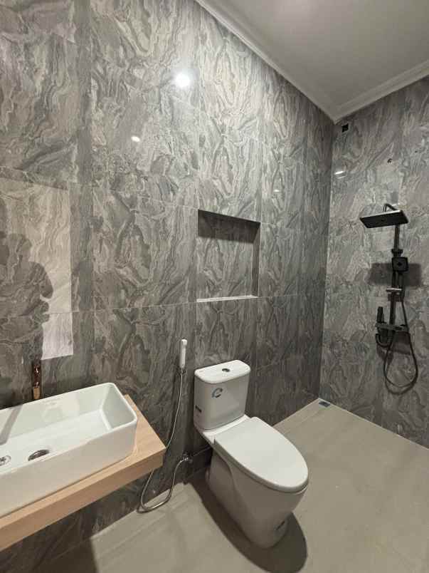 rumah baru 2 unit di sumur batu kemayoran jakpus