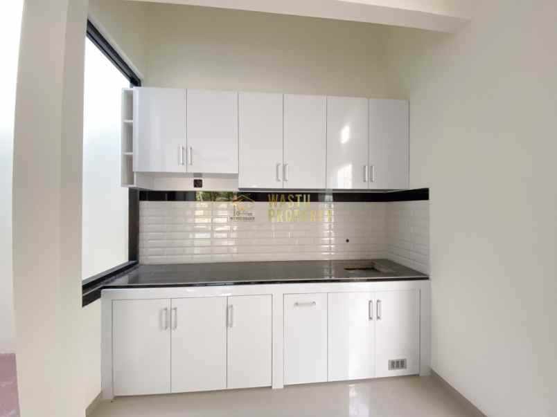 rumah baru lokasi premium dekat kampus uii