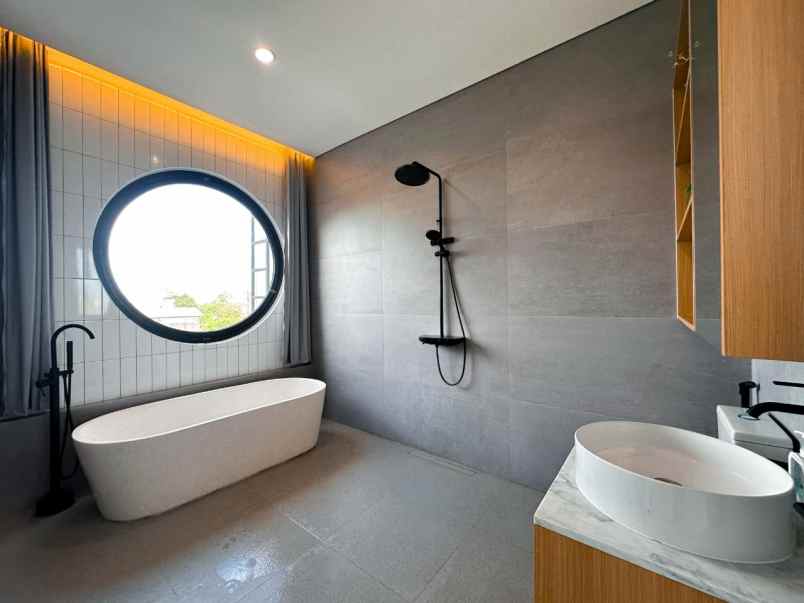 rumah baru siap huni dekat kampus ugm di ngaglik