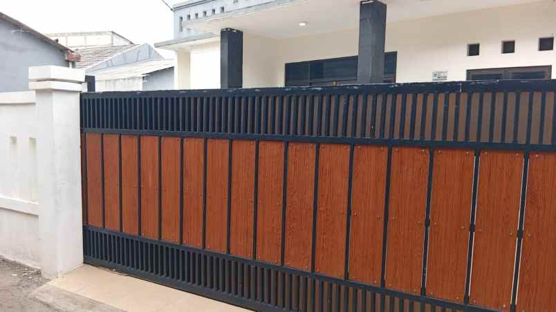 rumah beserta 4 pintu kontrakan pondok aren tangerang